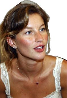 Sunburn Blush Look, Sunburn Makeup Look, Sunburn Makeup, No Make Up Make Up Look, Sweet 17, Glow Makeup, Gisele Bündchen, Face Card, Gisele Bundchen