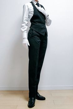 Главная / Твиттер Butler Outfit, Male Portrait Poses, Trousers For Girls, Outfits Hombre, Foto Poses, Men In Uniform, Body Poses