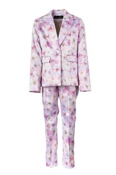 Our luxury toddler pink floral 2 piece suit is perfect for creating a stunning, completed look that is suitable for birthdays, weddings and formal family get together. This stuning kids formal wear outfit features a single breast design blazer and slim fit long pants. Closure with 1 button. Made in printed satin finish fabric and viscose lining. Cuttings lines of the blazer follow the body shape. High waisted tapered leg pants with wide elastic waistband. Closure with hidden zipper at left side. Spring Party Sets With Floral Print, Pink Spring Party Suit, Formal Floral Print Suits For Spring, Spring Floral Print Formal Suits, Pink Notch Lapel Sets For Spring, Pink Formal Sets For Spring, Pink Long Sleeve Suits For Spring, Formal Floral Print Sets For Spring, Spring Formal Suit With Floral Print