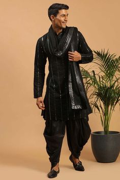 Mens Mehendi Outfits, Mens Kurta Designs Latest, Men Ethnic Wear India, Ethnic Wear Indian Men, Groom Kurta, Mirror Work Dupatta, Mirror Work Kurta, Shadi Dress, Stylish Boy Clothes