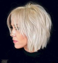 5 formas de llevar el corte Blunt Bob esta temporada | Nueva Mujer Womens Bob Haircuts For Fine Hair, 2023 Shaggy Hair, Layer Back Of Hair, Wispy Layered Hair Short, Short Shag Middle Part, Layered Shag Short Hair, 30 Something Hair Haircuts, Short To Medium Length Haircut For Fine Hair, Side Bangs For Fine Hair