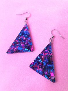 80s Blue and Fuchsia Chunky Glitter Triangle Geometric Earrings – retroelo Drip Aesthetics, Shein Earrings, 90s Vaporwave, 80s Accessories, Speculative Design, 80s Jewelry, 80s Earrings, Fran Fine, Colorful Glitter