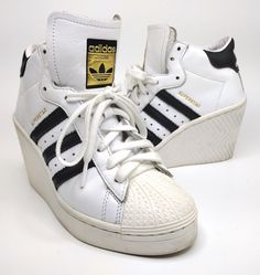 Adidas Women’s Superstar Ellure Wedge Shoes Size 5 White Black Off White FW0102. Condition is Pre-owned. Ships USPS Mail Package.