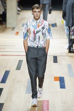 dior-homme-ss15_fy53 Dior 2015, Moda Paris, Mens Fashion Inspiration, Boring Clothes, Big Fashion, Mode Inspiration