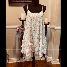 Evie Floral Micro Sequin Cream Ruffled Dress 100% Polyester Underlined Never Used Without Tags Size 8 Serial Numbered Beautiful Spring Summer Flowey Evie Dress Bought From Neiman Marcus. Floral Ruffle Dress, Ruffled Dress, Floral Ruffle, Buy Dress, Dress 100, Ruffle Dress, Neiman Marcus, Sequin, Cute Outfits