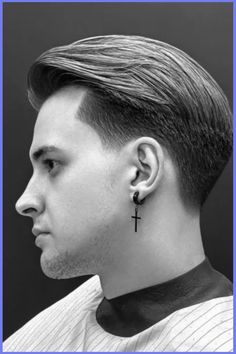 Prepare to make a statement with a stylish low fade hairstyle! Explore our comprehensive collection of 39 timeless looks that cater to different preferences. Each style is designed to enhance your confidence and overall appearance. Try out these sleek cuts today! Modern Low Fade, Low Fade Hairstyle, Low Bald Fade, Messy Pompadour, Fade Hairstyle, Low Taper Fade Haircut, Best Fade Haircuts, Low Taper Fade, Pompadour Fade