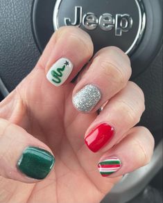 Christmas Nail Design On Short Nails, Christmas Holiday Nails Short, Fun Christmas Nails Simple, Christmas Skittle Nails, 90s Christmas Nails, Christmas Gel Nails Designs Simple, Girls Christmas Nails Kids, Easy Christmas Gel Nails, Fun Christmas Nail Designs