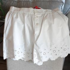 Tommy Hilfiger | Shorts | Nwt Hilfiger Collection White Button Up Shorts | Poshmark Mint Shorts, Preppy Shorts, Chino Shorts Women, Vintage Jean Shorts, Bermuda Shorts Women, Cropped Cargo Pants, Tommy Hilfiger Shorts, White Button Up, Tommy Hilfiger Jeans