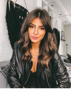 49 Hot Trend Haircuts You'll Be Obsessed With 2019 Layered Hairstyles, Haircut Styles, Haircut Inspiration, Trending Haircuts, Medium Hair Cuts, Medium Length Hair Cuts, Brunette Hair