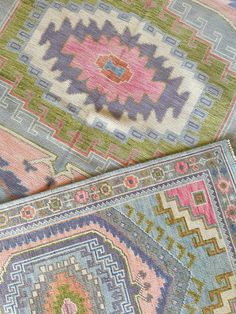 Stella - Milagro Collective Dream House Design, Carpet Designs, Cottage Renovation, Benjamin Moore Colors, Room Renovation, Rug Ideas, Rugs Handmade, Carpet Design, Pretty House