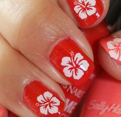 Hibiscus Flower Toe Nails, Aloha Nails Hawaiian Flowers, Hawaii Themed Nails, Hawaiian Nail Art, Hibiscus Nail Art, Hawaiian Flower Nails, Hawaiian Nails, Tropical Nail Art, Hawaii Nails