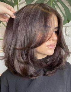 Bob Pixie Haircut, Hair Cut Ideas, Layer Hair, Bob Pixie, Wispy Hair, Caramel Highlights, Hair Bob, Shoulder Length Hair Cuts, Haircuts For Medium Hair