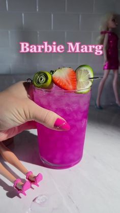 Pink Barbie Cocktails, Pink Barbie Drink Alcohol, Barbie Theme Cocktail, Barbie Themed Food And Drinks, Barbie Alcoholic Drinks, 30th Birthday Barbie Theme, Barbie Cocktail Recipe, Malibu Barbie Cocktail, Barbie Themed Alcoholic Drinks