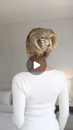 Messy Claw Clip, Claw Clip Updo, Clip Updo, Alex Gaboury, Claw Clip Ponytail, Claw Clip Hairstyle, Clip Hairstyle, Hairstyle Updo, Clip Ponytail