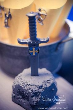 Knight Party Decorations, Idea Cake, Castle Party, Foam Spray