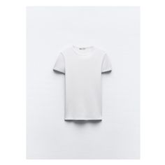 SLIM FIT - ROUND NECK - REGULAR LENGTH - SHORT SLEEVET-shirt made of a cotton blend. Round neck and short sleeves. Rib Top, Crochet Coat, Ribbed Shorts, T-shirt Polos, Blazer Dress, Shoes Trainers, Swimwear Accessories, Trouser Jeans, Linen Shirt