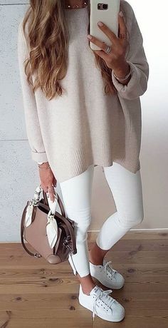 Witte Jeans Outfit, Jeans Winter, Funky Outfits, Dark Jeans, Edgy Outfits, White Pants, Fall Winter Outfits