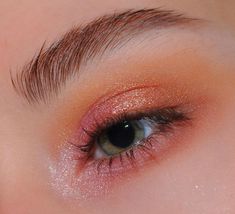 Fairy Like Makeup Looks, Colorful Fairy Makeup, Orange Fairy Makeup, Fall Fairy Makeup, Peach Outfit Ideas, Coral Eye Makeup, Peach Eye Makeup, Orange Eye Makeup