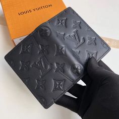 Peta Fashion Lu-Vi bags - 17688 A+ Excellent Quality copies; Contact us if you've any questions in your mind. Fan Fashion, Louis Vuitton Bag, Contact Us, Fashion Bags, Paper Bag, Clutch Bag, Size 7, Louis Vuitton, Mindfulness