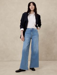 High-Rise Wide-Leg Jean | Banana Republic Factory Cyndi Spivey, Cap Sleeve Sweater, Fall Family Photo Outfits, Tiktok Fashion, Stretch Denim Fabric, Classy Casual Outfits, Shank Button, Budget Fashion, Classy Casual