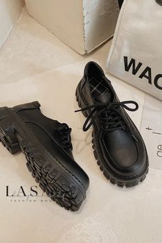 Lasaky - Classic Black Casual Shoes with Solid Sole, Vintage Styling, and Stylish Lace-up for Campus Wear Leather Shoes Women, Oxford Platform Shoes, Black Casual Shoes, Fashion College, Oxford Platform, Summer Retro, Women Platform Shoes, Casual Leather Shoes, Winter Shoes For Women