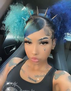 Long Hair Red Carpet, Blue Hair Black Women, Blue Hair Styles, Hair Red Carpet, Glamour Hairstyles, Dyed Curly Hair, Cute Hair Colors, Quick Natural Hair Styles