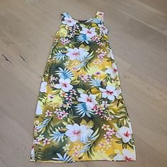 Nwot Dgi By Darian Floral Midi Dress Women's Sz 6 Sleeveless Hawaiian Print Dress 100% Rayon, Beautiful Yellow And Green Floral Print Tank Dress With Small Back Tie Sz 6 Flat Lay: 35" Chest X 44" Length Approx Thank You So Much For Stopping By My Closet! I'm Always Up For A Great Offer So Don't Be Shy And Offer Away :). My Items Ship Same Day Or Next. Please Note The Measurements And Flaws (If Any) Will Be Shown In The Photo Slide. I Love Feedback! Proud To Be A 5 Star Seller! Fitted Yellow Sleeveless Dress For Vacation, Yellow Sleeveless Summer Dress For Vacation, Fitted Yellow Sleeveless Summer Dress, Yellow Sleeveless Maxi Dress For Vacation, Yellow Fitted Sleeveless Summer Dress, Yellow Fitted Tropical Dresses, Yellow Tropical Sundress With Floral Print, Yellow Sleeveless Sundress For Beach, Yellow Sleeveless Sundress For The Beach