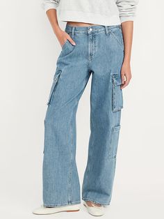 Mid-Rise Baggy Wide-Leg Cargo Jeans | Old Navy Cargo Jeans Women, Baggy Cargo Jeans, Jeans Outfit Women, Pajamas Gift, Family Maternity, Carpenter Jeans, Family Pajamas, Cargo Jeans, Back Patch