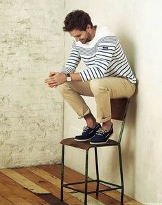 .:Casual Male Fashion Blog:. (retrodrive.tumblr.com)current trends | style | ideas | inspiration | non-flamboyant 03.09.2014 Best Boat Shoes, Boat Shoes Fashion, Outfit Hombre, Best Mens Fashion, Nautical Fashion, Mens Style, Gentleman Style, Khaki Chinos