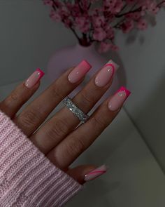 Nail Inspiration Long Square, Festival Nails Simple, Cute Short Birthday Nails, Rosa French Nails, Acrylic Nails Back To School, Nails Acrylic Short Halloween, Short Birthday Nails, Leo Birthday Nails, Back To School Nails Acrylic