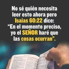 a person holding an open book in their hand with the caption'no se quien necesita leer esto abora pero