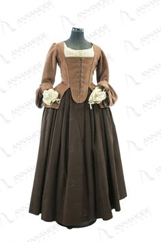 Woman OUTFIT 1740 - 1760 | ANNAMODECOSTUMES - since 1946 18th Century Fashion Women, 17th Century Fashion Women, 1700s Fashion Women, 1660s Fashion, 1760s Fashion, 17th Century Dress, 1790s Fashion