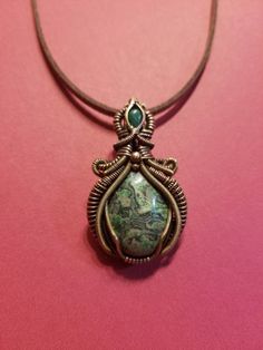 Green agate and malechite copper jewelry, copper pendant, handmade, wirewrap Wire Jewelry Designs, Copper Pendant, Green Agate, Wrapped Jewelry, Copper Pendants, Unique Pendant, Raw Crystal