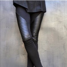 Beautiful Soft Leggings With Genuine Leather , Very Stylish And Comfy. True To Size Xs. Questions? Leave A Comment Below. Extra Long Leggings, Leather Overalls, Look Legging, Legging Outfits, Long Leggings, Womens Leggings, Bib Overalls, Leather Pieces, Dark Fashion