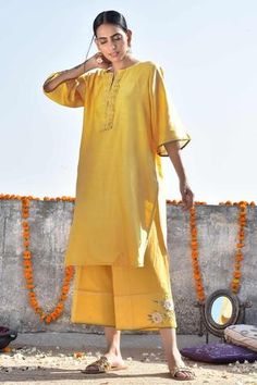 Shop for Kanika Sharma Yellow Chanderi Kurta And Palazzo Set for Women Online at Aza Fashions Badla Embroidery, Kurta And Palazzo, Yellow Kurta, Kurta Dress, Palazzo Set, Handwoven Fabric, Indian Fashion Designers, Kurta With Pants, Asian Outfits