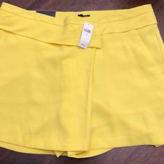 Yellow Shorts With Tags 4 1/2 Short Yellow Summer Shorts For Work, Chic Yellow Shorts For Workwear, Yellow Shorts For Workwear In Spring, Yellow Shorts For Spring Workwear, Yellow Workwear Shorts For Spring, Yellow Short Bottoms For Work, Yellow Workwear Bottoms Shorts, Yellow Short Length Bottoms For Workwear, Yellow Short Length Workwear Bottoms