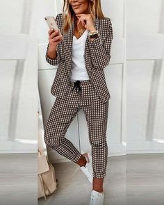 Beautiful Women's Casual Fashion Small Set Suits – Angelfernanda Drawstring Pants Outfit, Printed Pants Style, Slim Fit Blazer, Women Office, Blazer Set, Elegante Casual, Long Leggings, Printed Blazer, Vintage Pants