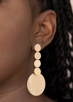 Featuring a delicately scratched surface, a row of dainty gold discs connects to a large gold disc, creating a bold display. Earring attaches to a standard post fitting. Sold as one pair of post earrings. P5PO-GDXX-095XX Paparazzi Jewelry Images, Paparazzi Accessories Jewelry, Gold Disc, Sparkle Jewelry, Paparazzi Accessories, Paparazzi Jewelry, Jewelry Cleaner, Boutique Jewelry, Online Accessories