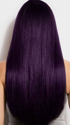 Eggplant Colored Hair, Dark Violet Hair, Violet Hair Colors, Hair Color Plum, Dark Purple Hair, Plum Hair, Red Hair Inspo, Wine Hair, Violet Hair