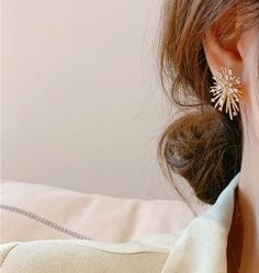 These beauties are small but make a statement! The Starburst Earrings give a delicate yet bold accent to your look. These also make a great gift. Color(s): Gold, Silver Gold Starburst Earrings For Party, Elegant Starburst Earrings For Party, Gold Starburst Party Earrings, Silver Starburst Earrings For Party, Starburst Earrings As Gift, Starburst Earrings, Curvy Dress, Comfy Cozy, Skirt Leggings