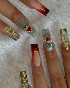 #trendy#trending#trend#gold#fyp#nails Las Vegas Nails Designs, Gold And Red Acrylic Nails, High Fashion Nails, Lottery Nails, Bayonetta Nails, Red And Gold Short Nails, Free Style Nail Designs, Winter Gel X Nails, Birthday Nails Stiletto Long