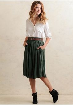 Cider House Midi Skirt In Green | Modern Vintage New Arrivals | Ruche Modern Vintage Outfits, Green Skirt Outfit, Cider House, Moda Chic, Looks Street Style, Midi Skirts, Skirt Outfit, Cute Skirts, Green Skirt