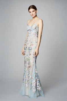 Beauty Dress, Fashion Victim, Gorgeous Gowns, Marchesa, Elie Saab, Mode Inspiration, Fashion 2017, Beautiful Gowns, Pre Fall