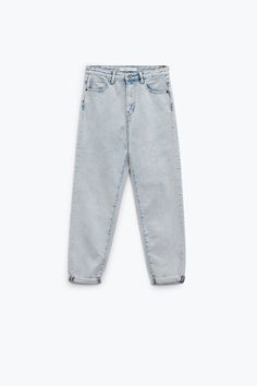 Subcategory: Jeans. Fit: High rise . Leg: Straight. Style: Daily. Fabric: Stretch denim. Pockets: Five pockets. Zipper: Zip fastening. runs true to size. S. 98% Cotton 2% Elastane Casual Washed Blue High-waisted Jeans, Casual High-waisted Washed Blue Jeans, Spring Mom Fit Cropped Jeans With Pockets, Trendy High-waisted Jeans For Everyday, Light Wash Cropped Jeans With Pockets, Everyday Light Wash Cropped Jeans With Pockets, Trendy Mom Fit Pants With Pockets, High Waist Cropped Jeans With Pockets For Everyday, Trendy Mom Fit Pants With Five Pockets