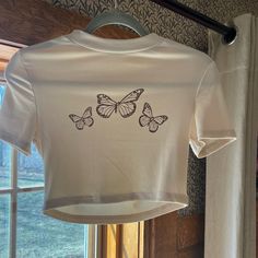 Beige And Brown Shein Butterfly T-Shirt! Never Worn!!! Size Small Tops Shein, Butterfly T Shirt, Butterfly Shirt, Butterfly Shirts, Shein Tops, Shirt Color, Butterflies, Colorful Shirts, Womens Tops