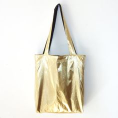 Metallic Gold Tote Bag  Reversible New York Tote Bag, Pretty Tote Bags, Gold Tote Bag, Gold Lame, Gold Bag, Gold Fabric, Fabric Bags, Bag Bag, Everyday Bag