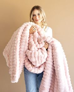 This elegant blanket will add a rich texture to any décor while still being functional and soft. Ripple blankets range from 2-10 lbs making them our heaviest blankets yet and a great option for those looking for weighted blankets. This blanket has blush pink scalloped minky fabric on both sides with no ruffle. Thriw Blanket, Pink Throw Blanket On Bed, Cute Blankets Aesthetic, Pink Fluffy Blanket, Light Pink Blanket, Pink Blankets, Ruffle Blanket, House Bedroom Ideas, Pink Throw Blanket