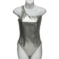 Sun Streak By Newport News Silver Single Strap Glamorous One-Piece Swimsuit - Size 12 - Measurement Armpit To Armpit (Flat): ~ 15.0": - Material: 80% Nylon, 20% Spandex - Appearance Excellent Condition, Never Worn, Nwt. Hygiene Pantyliner Strip Attached. See Last Two Photos For Pen Marks On The Inside, Not Visible Outside. Sleeveless Solid Color Leotard For Parties, Summer Stretch Leotard For Night Out, Summer Beachwear Party Leotard, Sleeveless Party One Piece With Lined Body, Sleeveless One Piece With Lined Body For Party, Chic Summer One-piece Leotard, Sleeveless Lined Body One Piece For Party, Trendy Fitted Sleeveless One Piece, Solid Color Beachwear Bodysuit For Parties