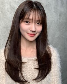 Cute Korean hairstyle ideas | Trendy hairstyle ideas | Easy hairstyle ideas Korean Layered Hair, Korean Hairstyle Ideas, Korean Hairstyles, Hairstyle Ideas Easy, Inspiration Moodboard, Medium Hair Styles For Women, Hair Tint, Hairstyles 2024