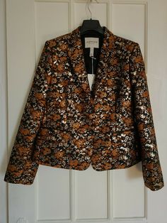 Lands End Canvas Jacket - Gold Floral - Size 10. Please note that the two front pockets are fake pockets. Fall Party Blazer With Pockets, Winter Party Blazer With Pockets, Canvas Jacket, Gold Floral, The Two, Lands End, Vest Jacket, Women's Blazer, Two By Two